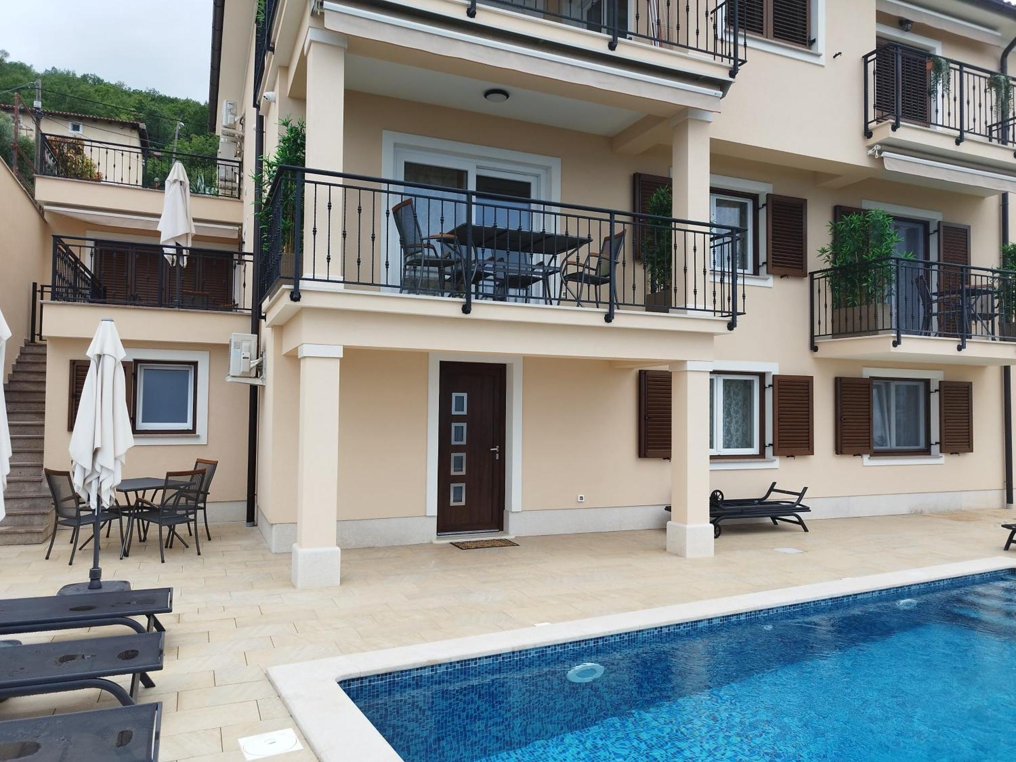Apartments Villa Elma Mošćenička Draga Exterior foto